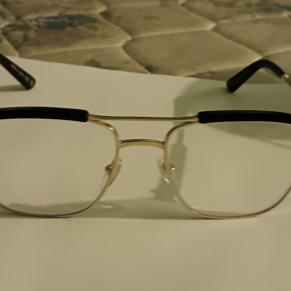 Brand new gucci frames - Picture 2 of 4